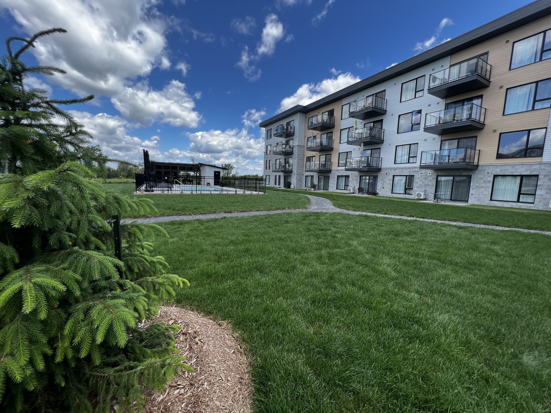 2200 Av. des Grandes-Orgues — photo 2
